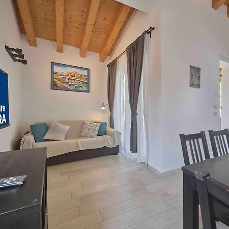 Schoenes Ferienhaus Villetta Batik Holiday home
