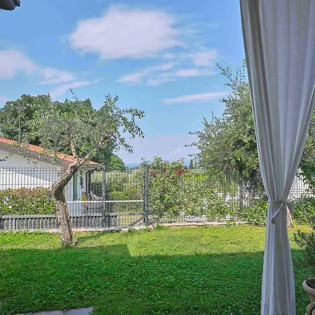 Schoenes Ferienhaus Villetta Batik Holiday home *