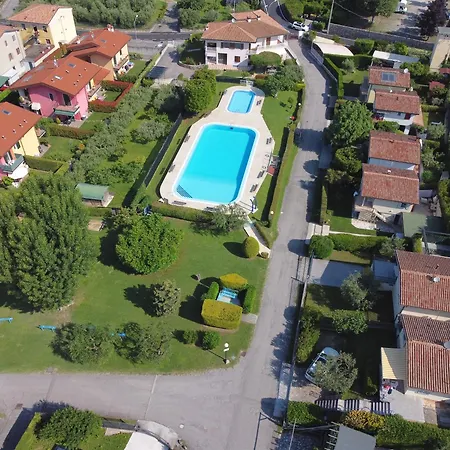 Holiday home Schoenes Ferienhaus Villetta Batik