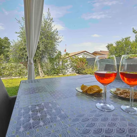 Schoenes Ferienhaus Villetta Batik