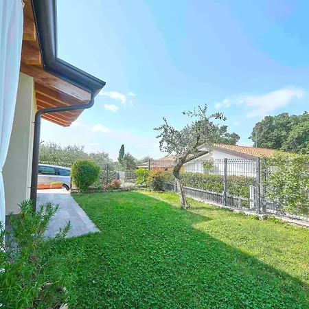 Schoenes Ferienhaus Villetta Batik Holiday home Bardolino